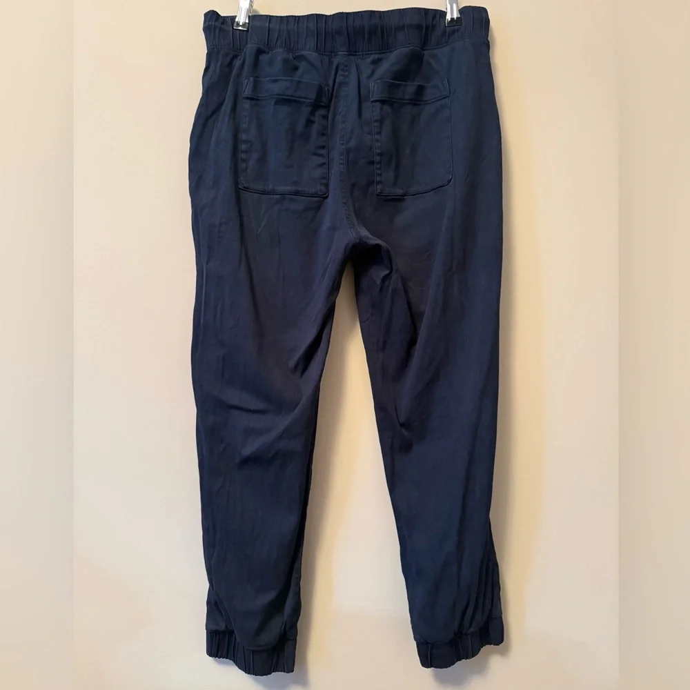 Bella Dahl Dark Blue Pocket Jogger Pants - Picture 2 of 4